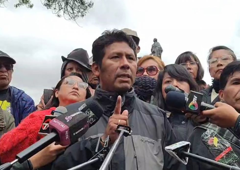 Dirigente ‘evista’ tilda de ‘fascista’ el proyecto que busca sancionar los bloqueos