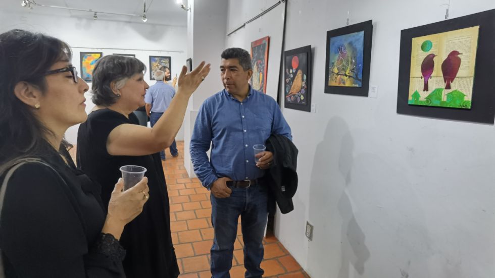 Minina comparte pareceres con la asistencia. 