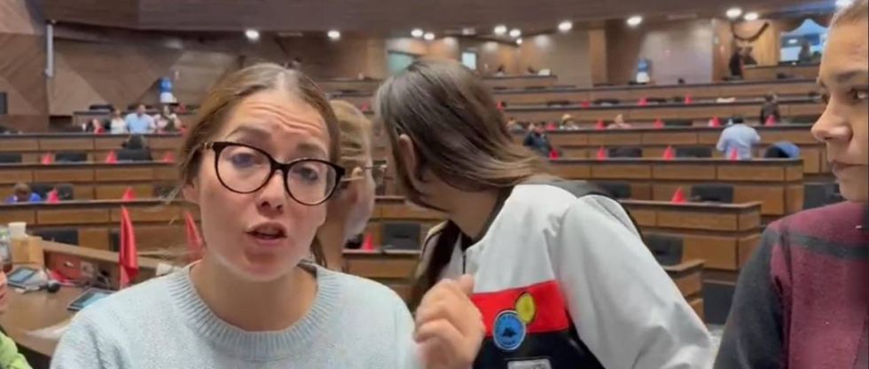 Sube la presión en Diputados en medio de un intento de “encierro” y cruce de denuncias de “golpe legislativo”
