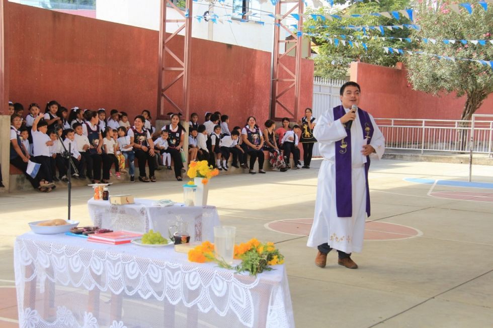 Misa y bendición del kínder Niño Jesús. 