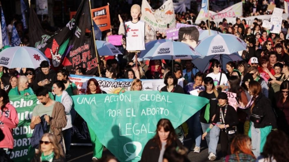 Repudio a Milei tras dichos sobre el aborto