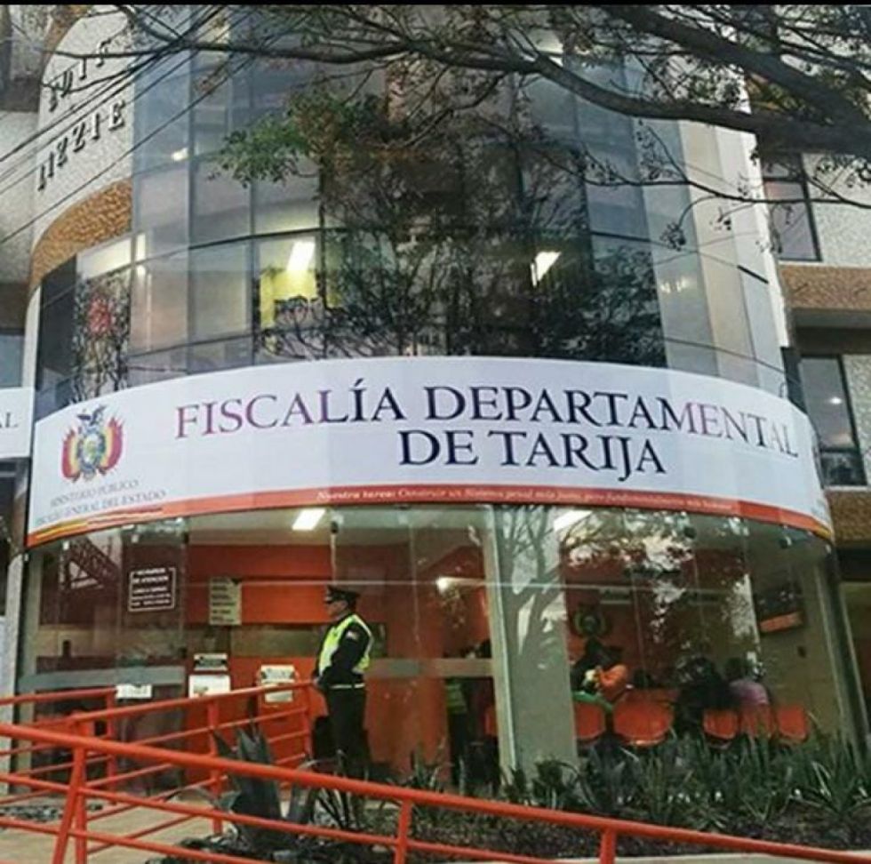 A la cárcel el Policía que disparó en la cabeza a su esposa en Tarija
