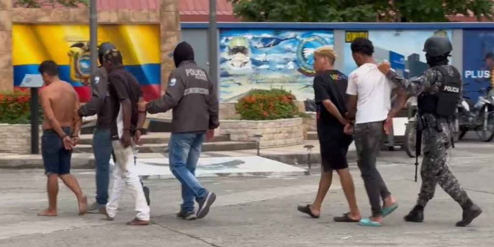 Violencia se mantiene en ciudad de Ecuador