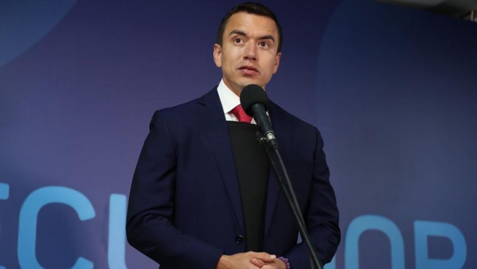 Noboa defiende trabajo por horas en Ecuador