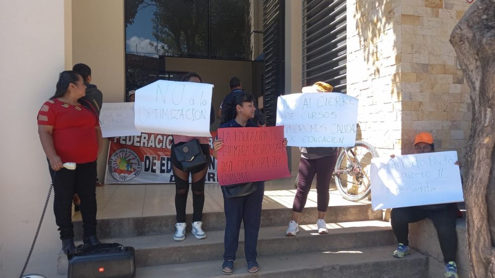 Educación Urbana de Tarija declara estado de emergencia y rechaza la optimización de ítems