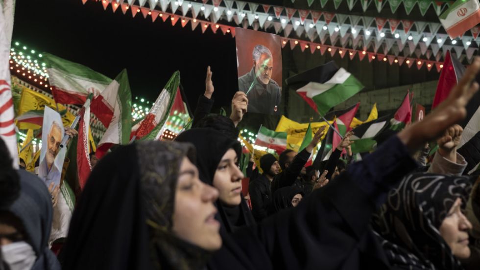 Irán prepara su respuesta al ataque israelí