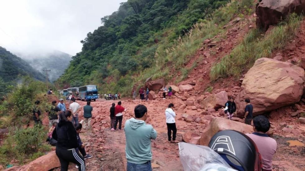 Tarija: Instan a transportistas a tener precaución en la variante Canaletas - Entre Ríos