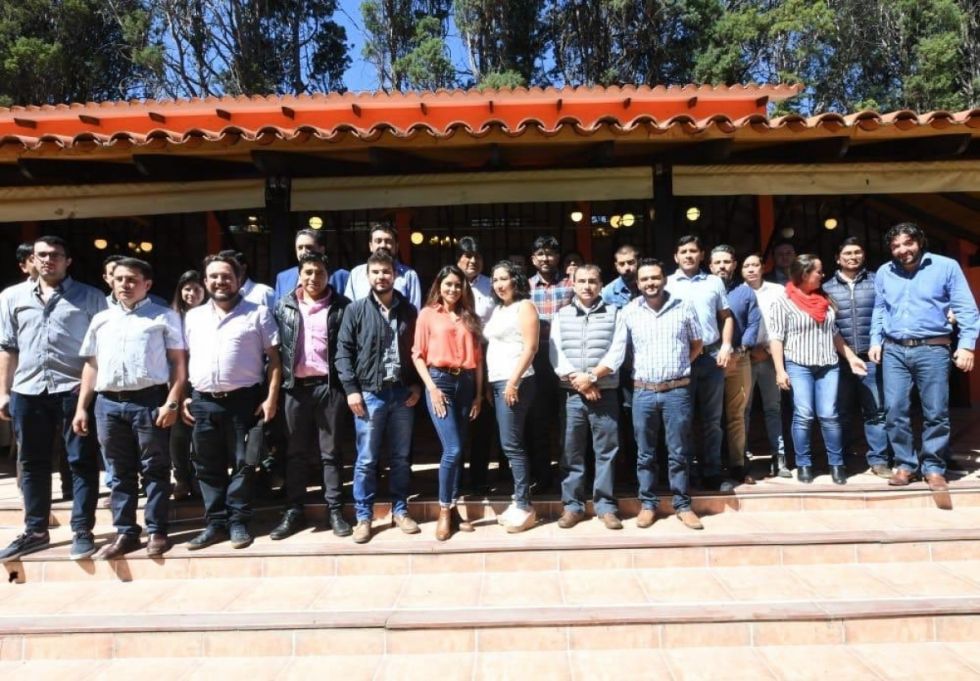 Evo en reunión con 