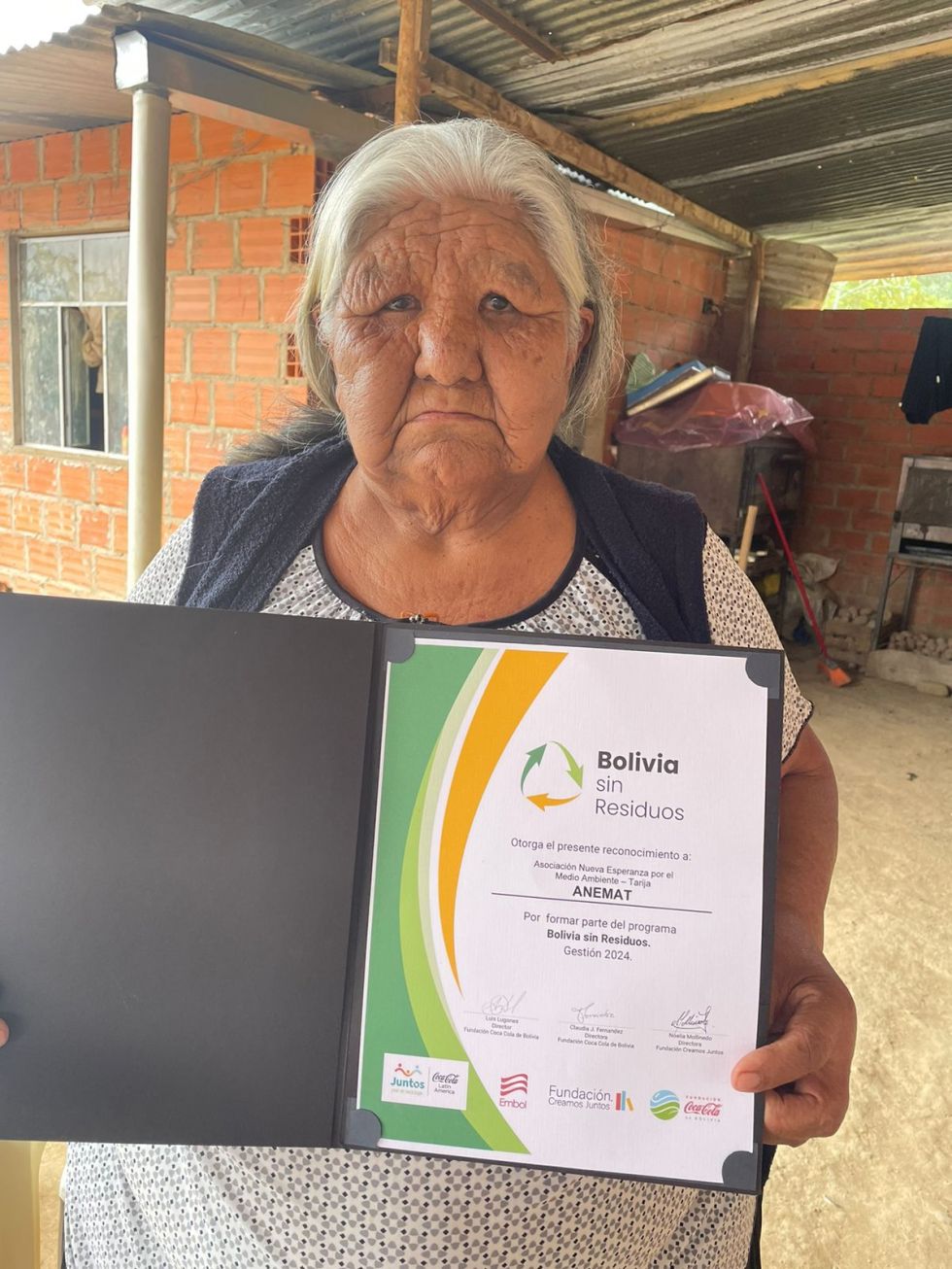 Justina Choque lleva 20 años dedicados al reciclaje 