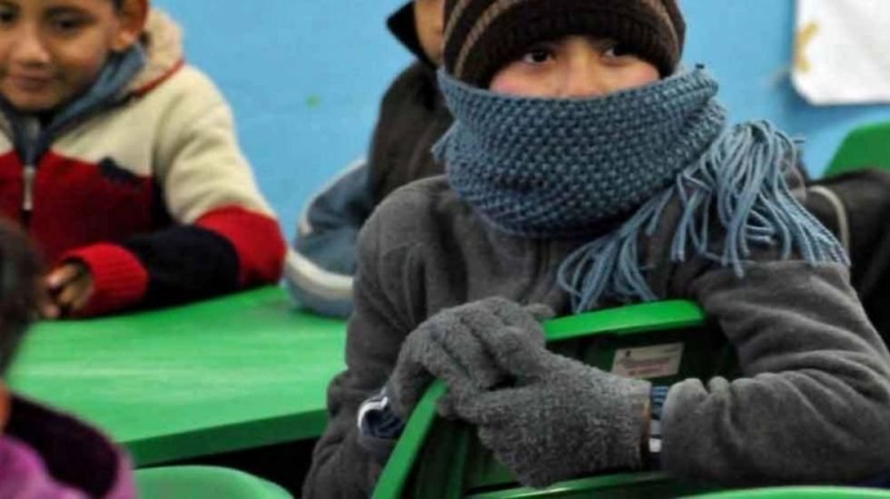 Comité evalúa aplicación del horario de invierno en los colegios