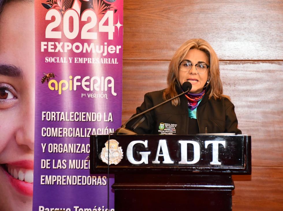 La Gobernación desembolsó Bs 39 millones para promover la autonomía económica de las mujeres