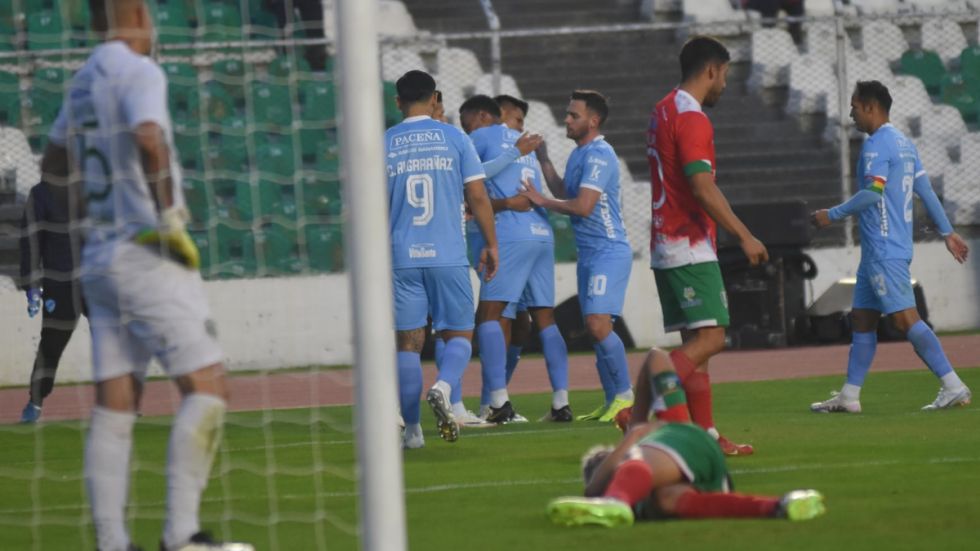 Bolívar superó Real Tomayapo en el Hernando Siles