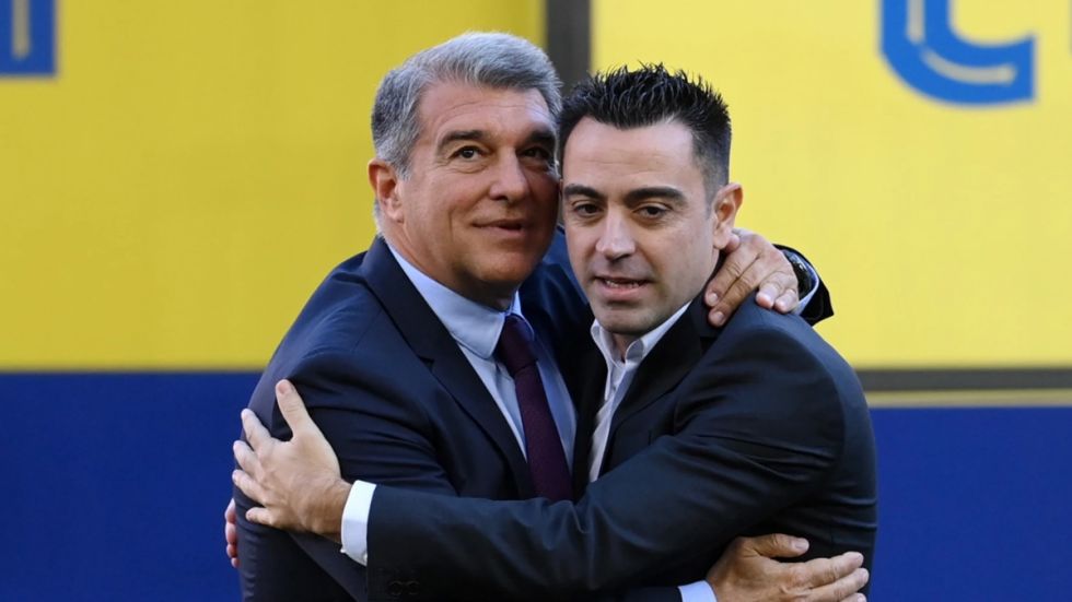 Laporta le comunicó a Xavi una decisión que se veía venir sobre su continuidad