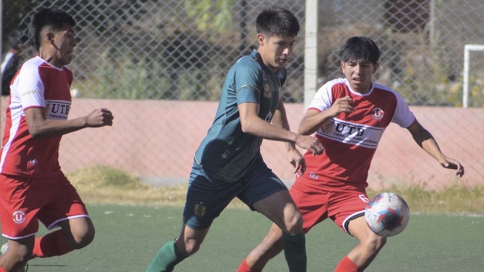 La Sub-19 de Real Tomayapo ganó esta mañana en La Bombonera