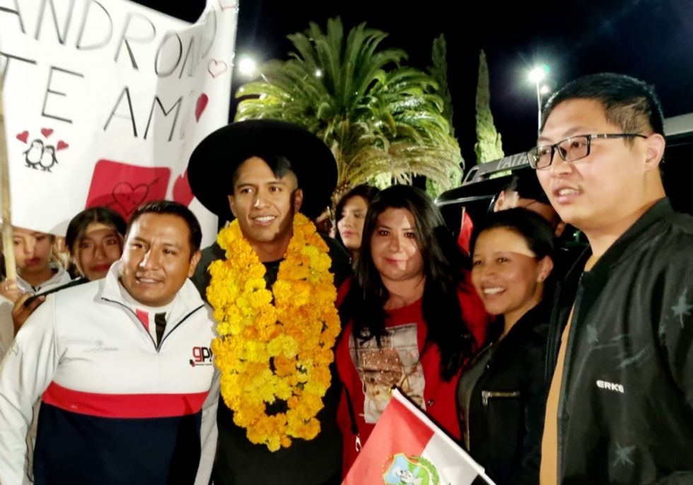 Andrónico suma apoyos en Tarija y desata rumores