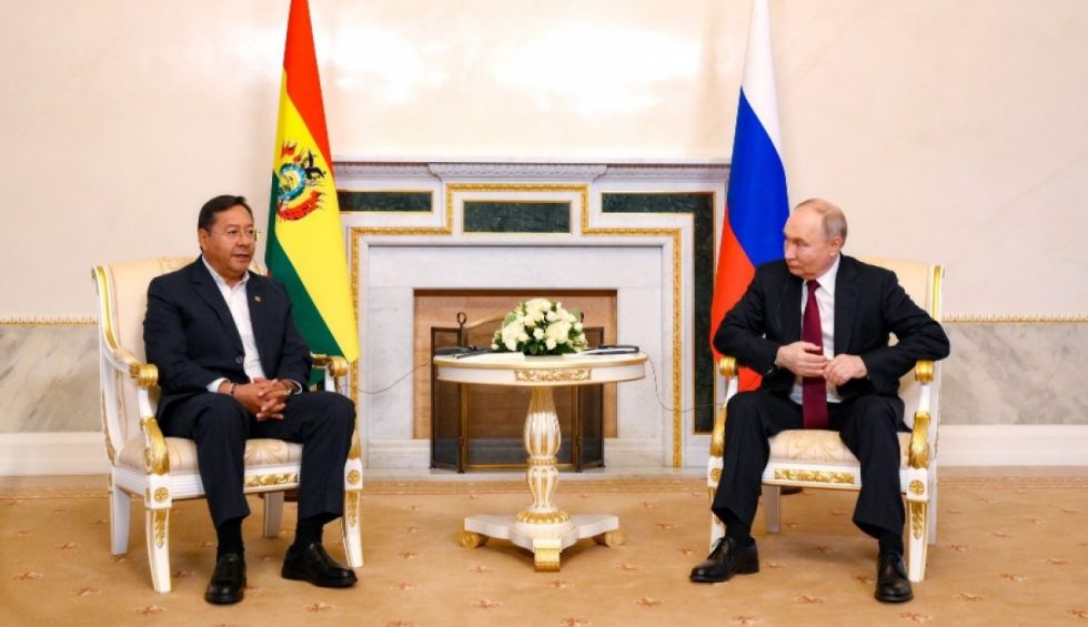 Arce se reúne con Putin en Rusia y le agradece el apoyo como 'gobierno amigo'