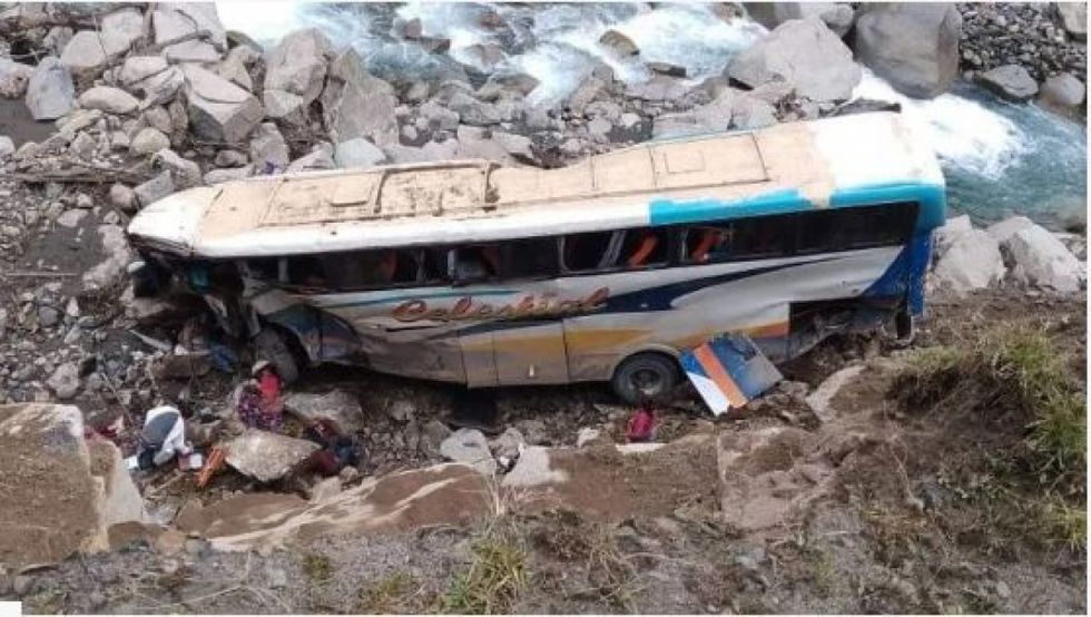 Reportan grave accidente de tránsito en la carretera Apolo – La Paz