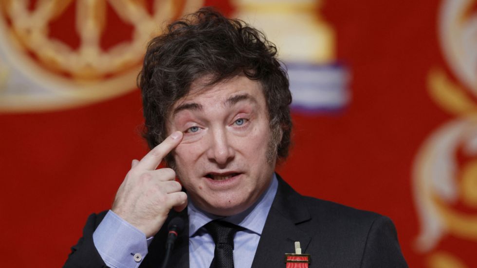 Javier Milei defiende la represión policial