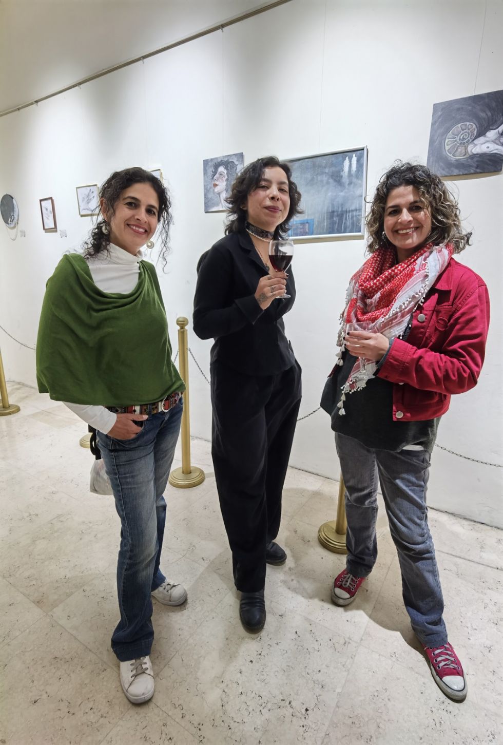 Rocío Gutiérrez León, Dianela Marinaro y Paloma Gutiérrez León