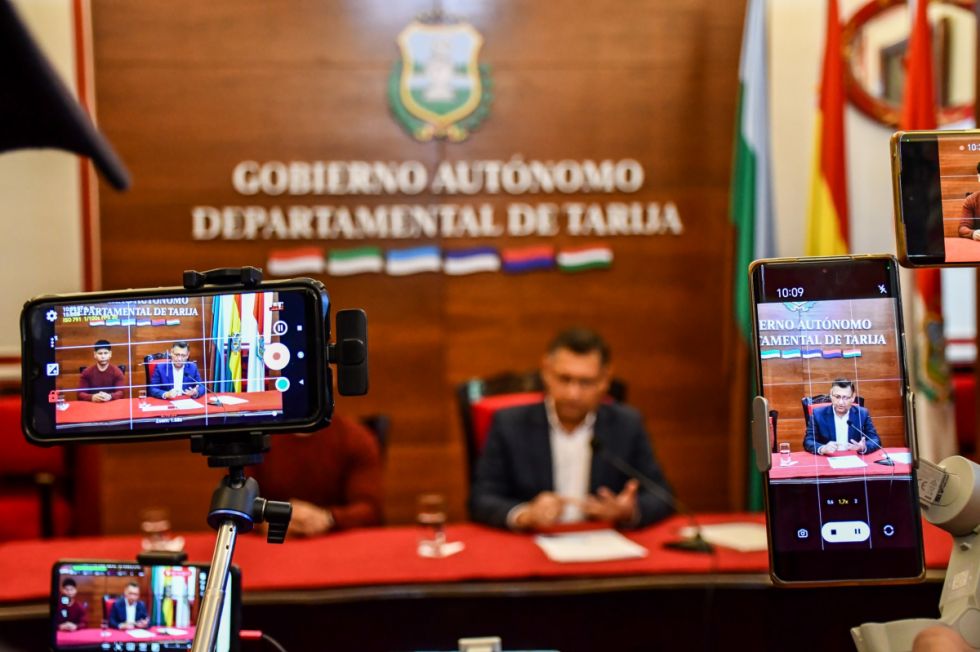 Montes sobre el intento de golpe: Exigimos a las FFAA el respeto y obediencia a la CPE