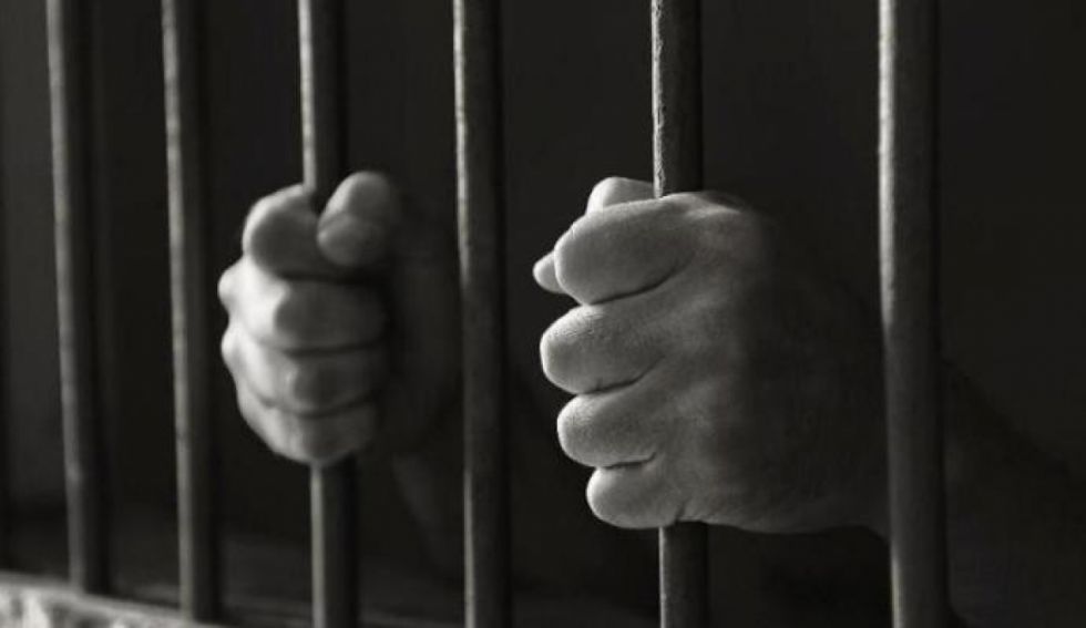 Condenan a sujeto que aceptó haber violado a su sobrina
