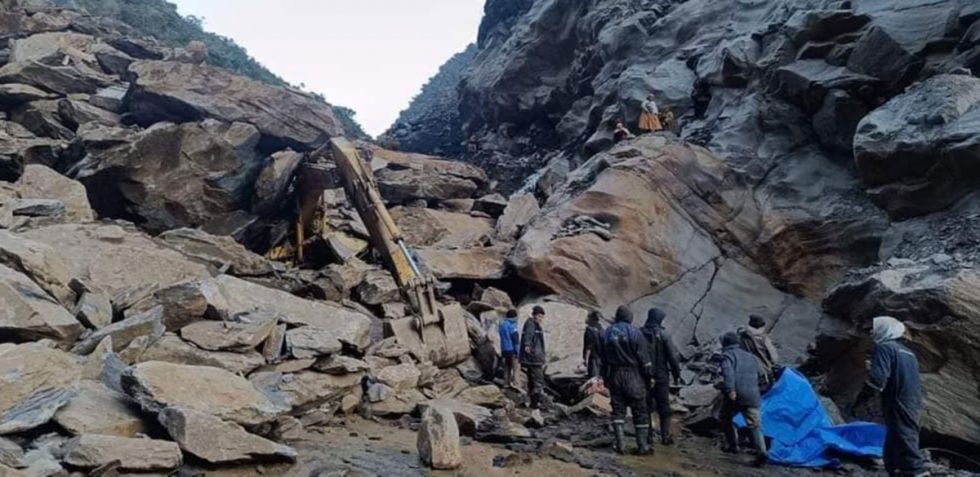 Confirman la muerte de dos mineros tras el deslizamiento de un cerro en Sorata 