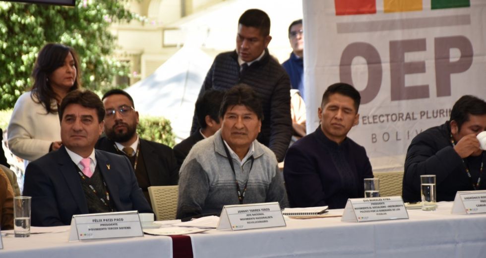 Evo apoya que se eliminen las primarias con la condición de que se reconozca congreso de Lauca Ñ