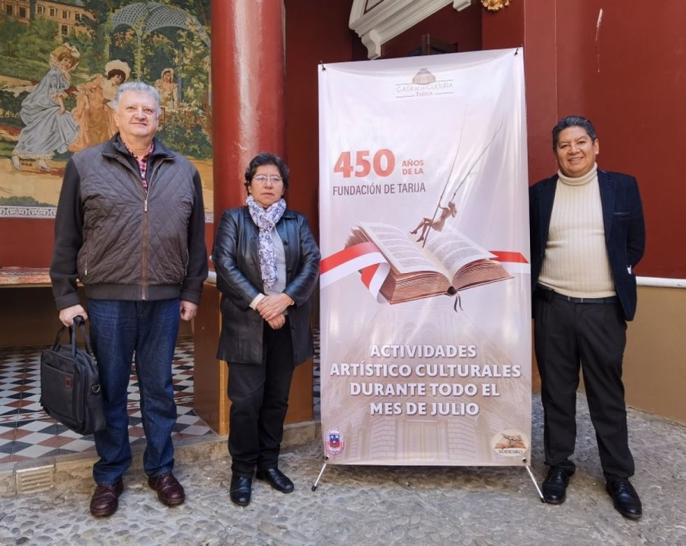 Hugo Suárez, María Teresa Paz y René Rivera