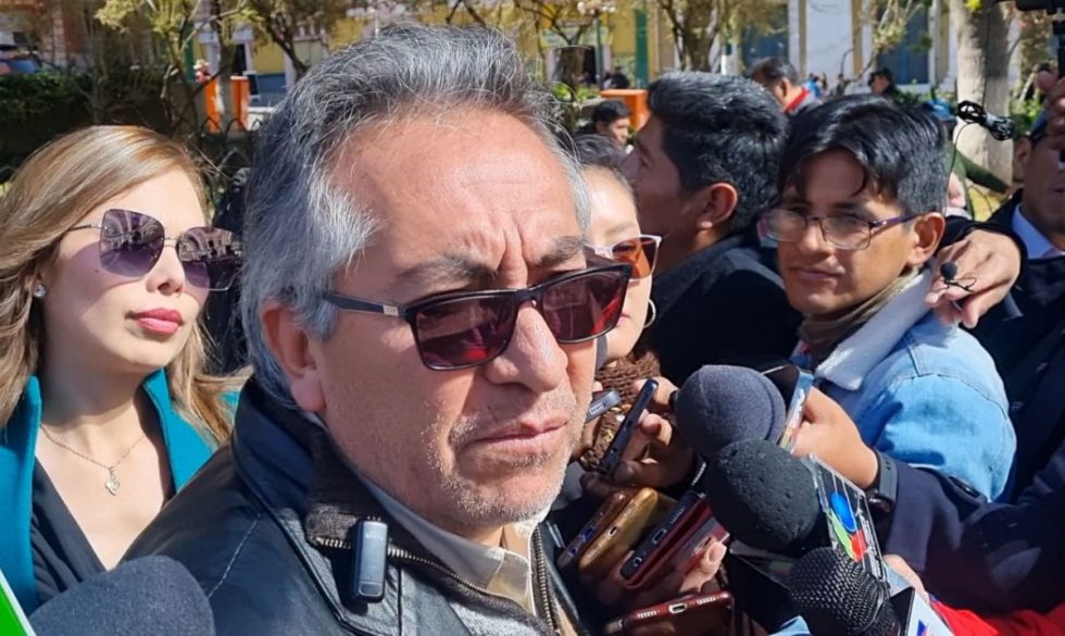 Torrico: Evo está buscando un ‘clon de Álvaro’