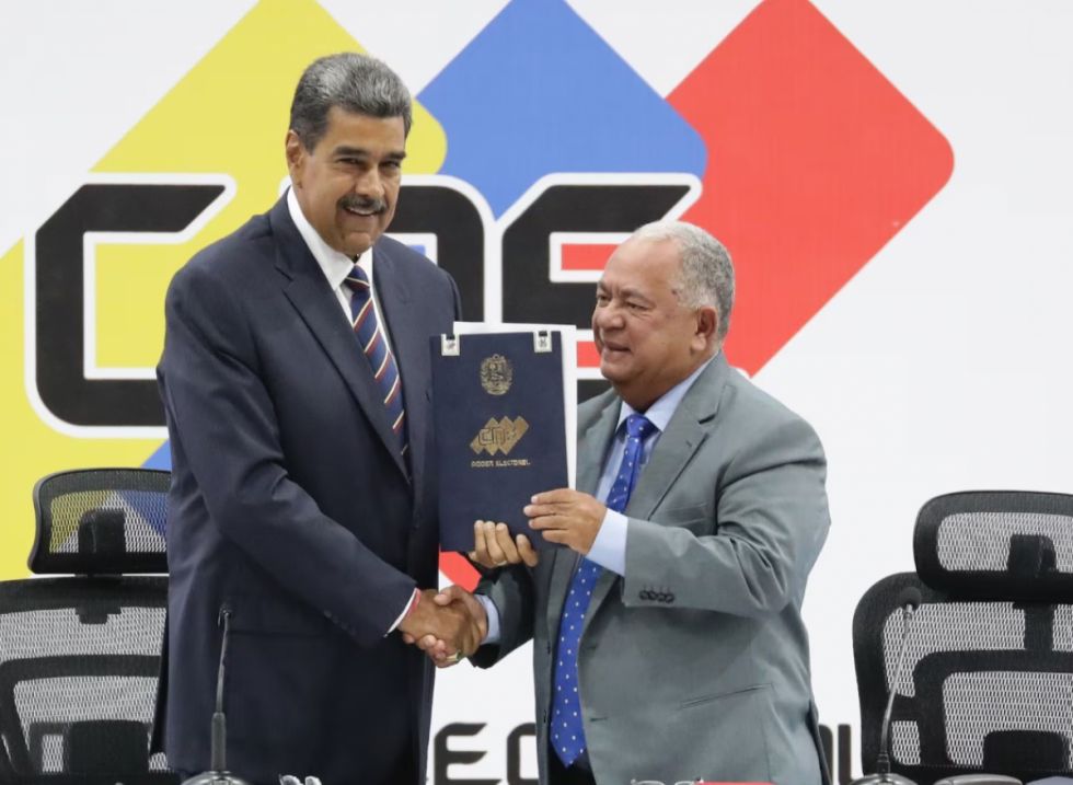 Maduro advierte: “Esta vez no va a haber ningún tipo de debilidad”