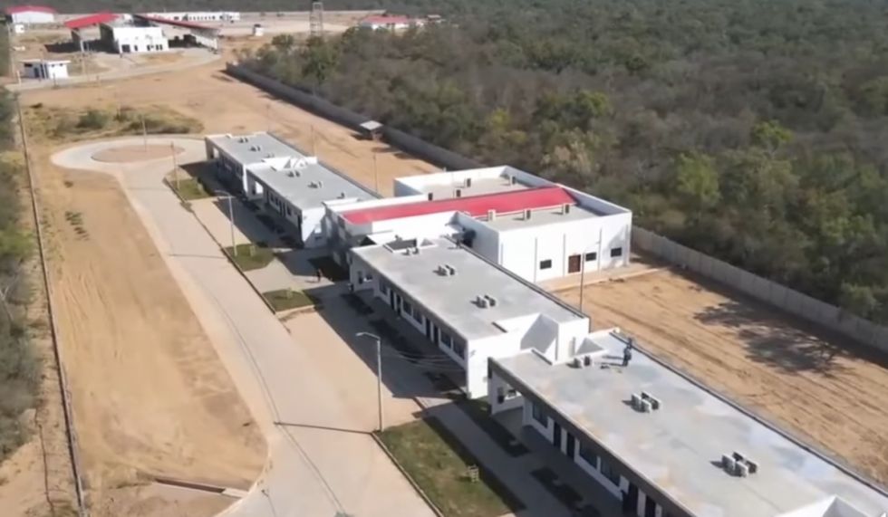 Desde el lunes abrirán el paso fronterizo con Paraguay las 24/7