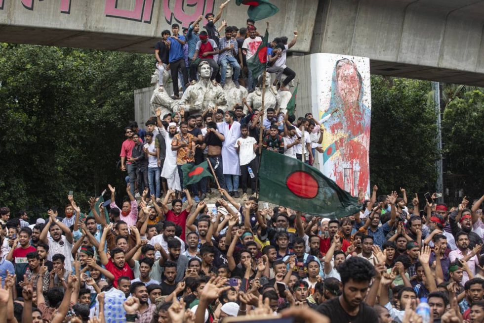 Cómo los estudiantes de Bangladesh derrocaron a la Dama de Hierro de Asia