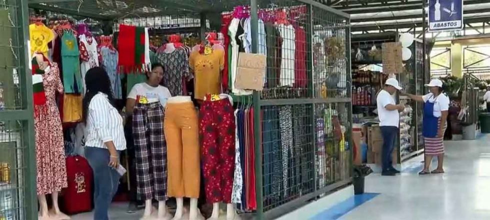 Alza de impuestos afecta ventas locales en Ecuador