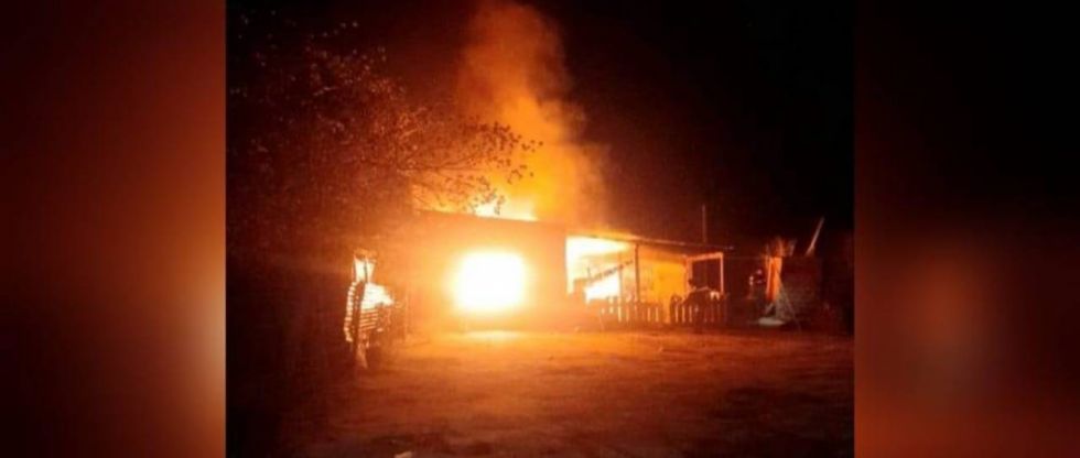 Dos adolescentes mueren carbonizadas en un incendio de una casa en San José