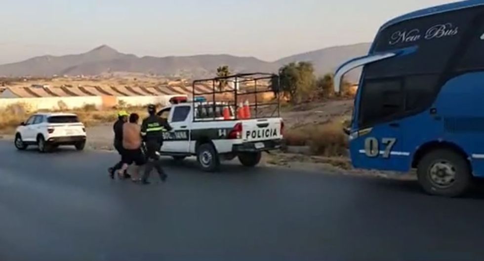 Detienen a conductor de bus en estado de ebriedad en Tarija