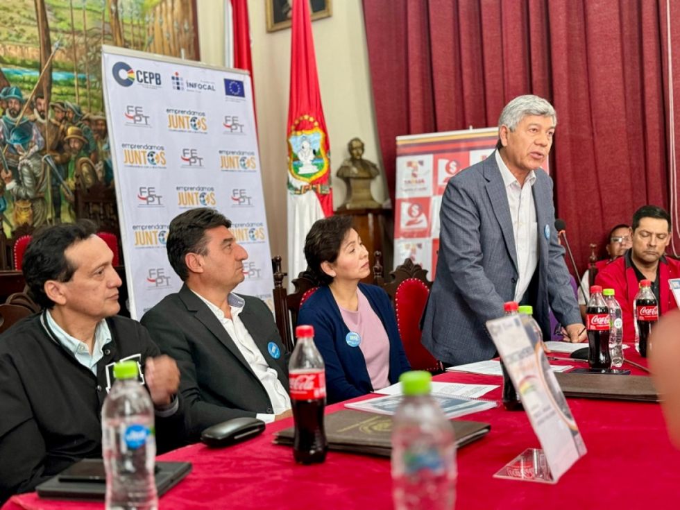 Alcaldía y la FEPT buscan mejorar el mercado laboral para los jóvenes 