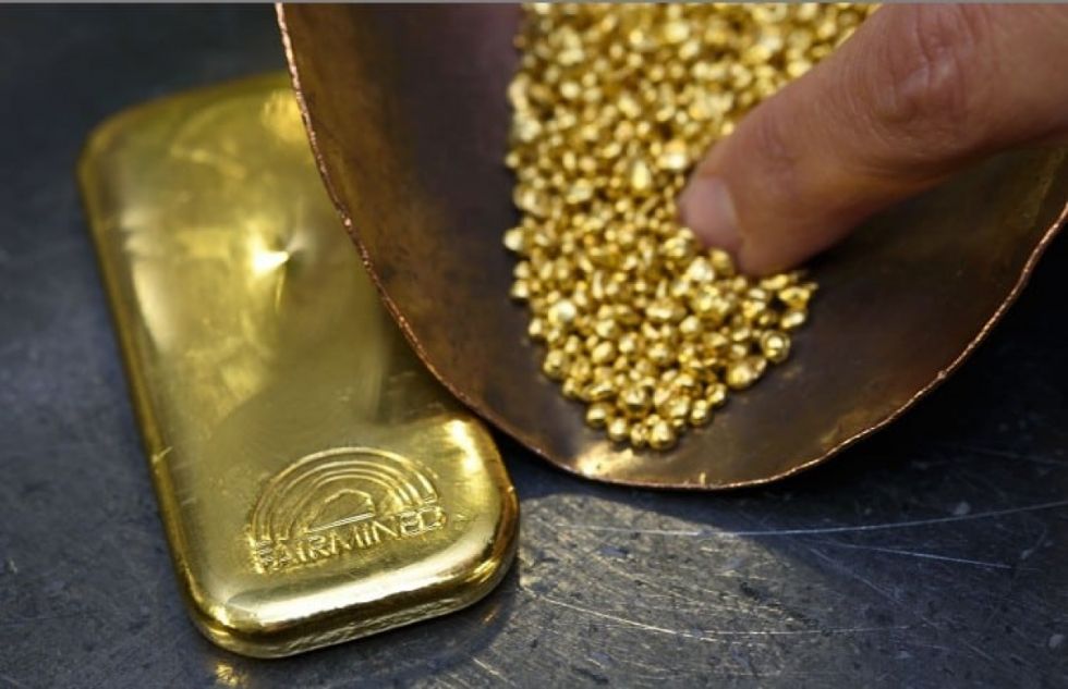 Cuatro personas armadas roban dinero y dos kilos de oro de una empresa minera 