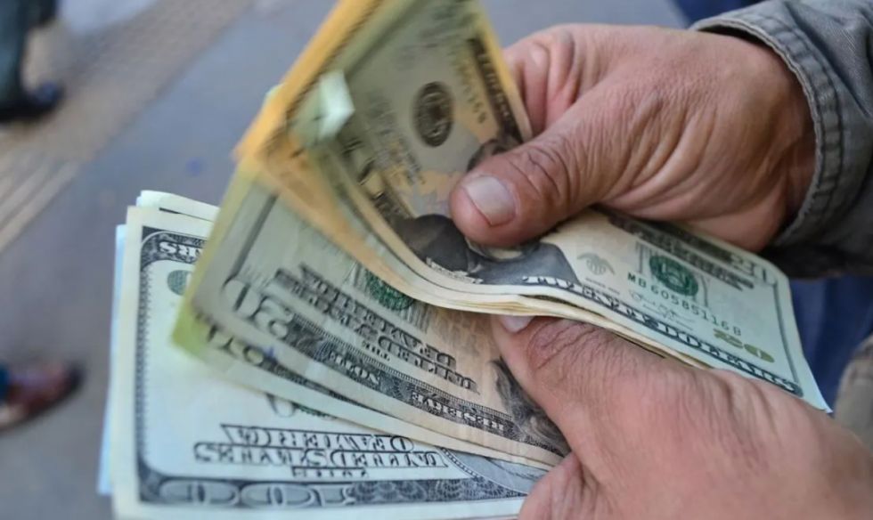 Los empresarios esperan que la persistente escasez de dólares pueda enfrentarse de manera integral