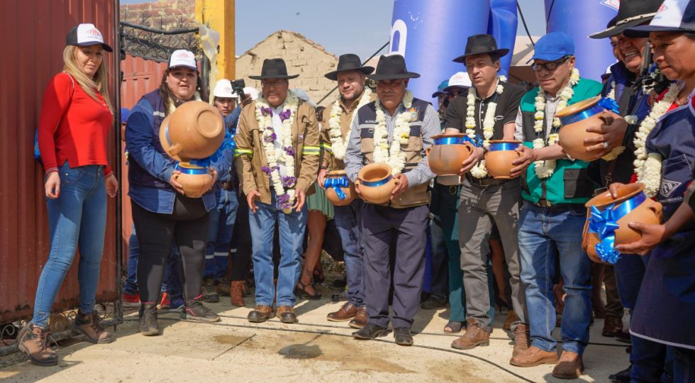 Arce inaugura redes de gas en Arani, que permite a 3.970 usuarios acceder al servicio básico
