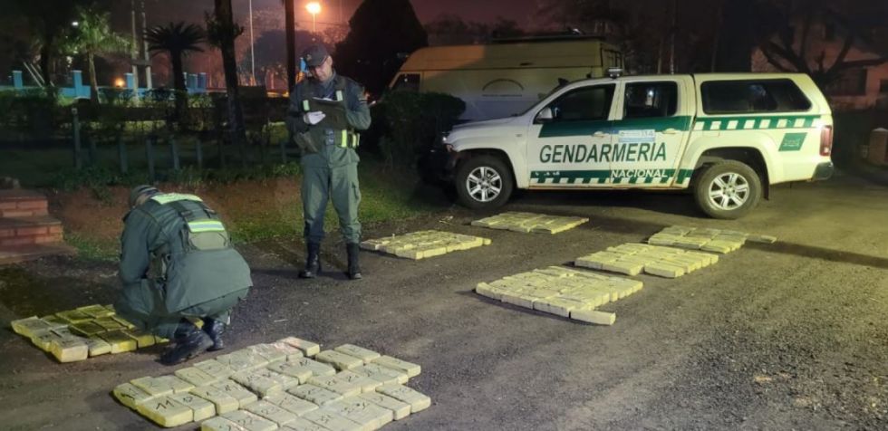 Enfrentamiento entre gendarmes y narcos deja un muerto y 120 kilos de cocaína incautados