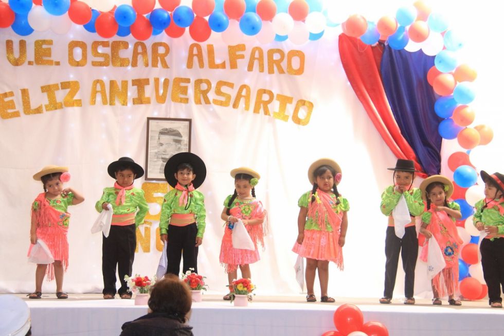 Danzas en el Acto Oficial