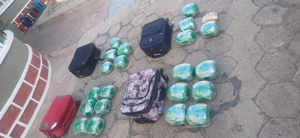 Sentencian a hombre que llevaba 22 kilos de marihuana 