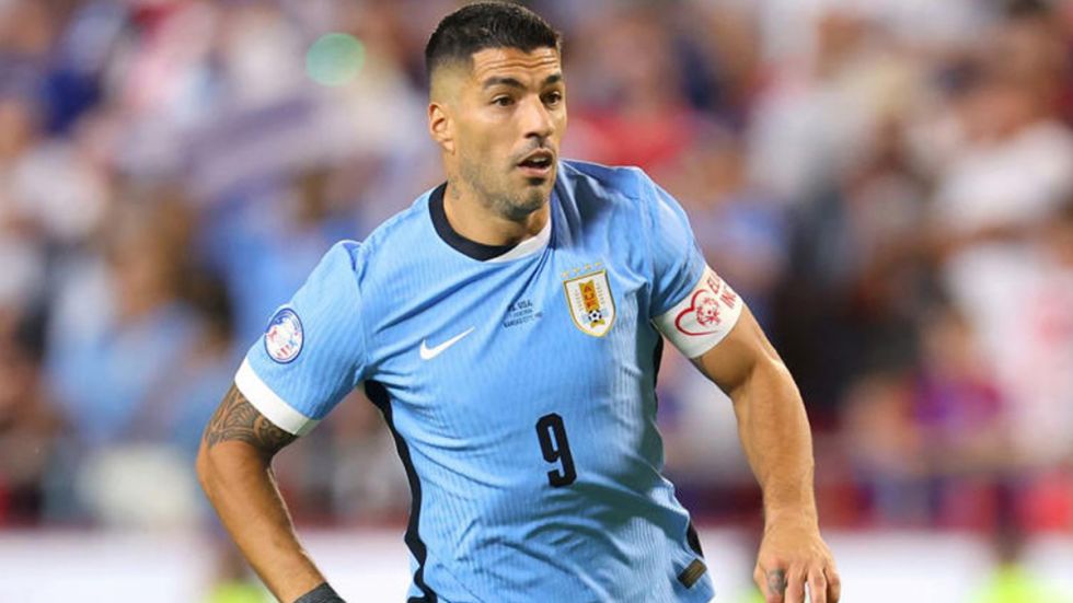 Sorpresivo cambio de look de Luis Suárez