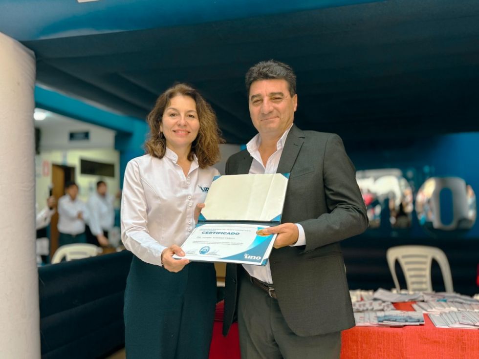 Universidad UNO reconoce al Alcalde por lucha contra la violencia 