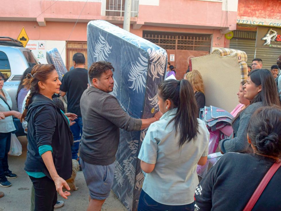 Inundación: Gobernación lleva ayuda a damnificados