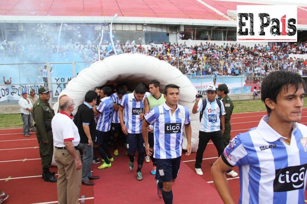 Gran recibimiento a Ciclón en partido contra Guabirá: una final adelantada por el ascenso 