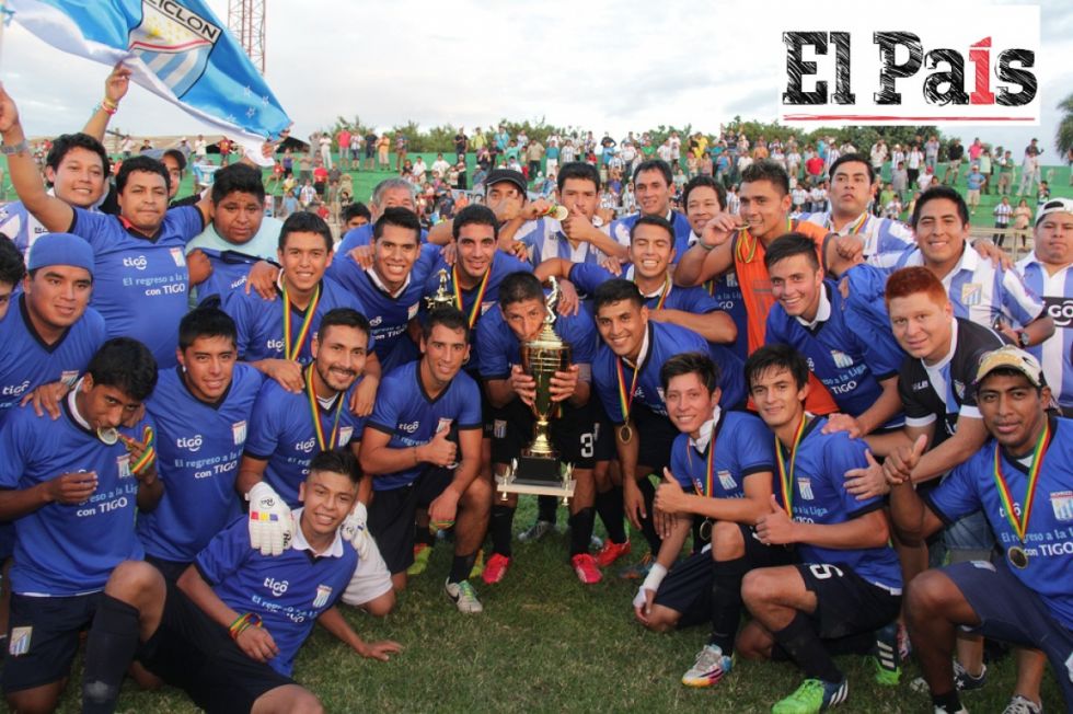  Campeones de la Copa Simón Bolívar 2014-2015. Festejo en Montero 