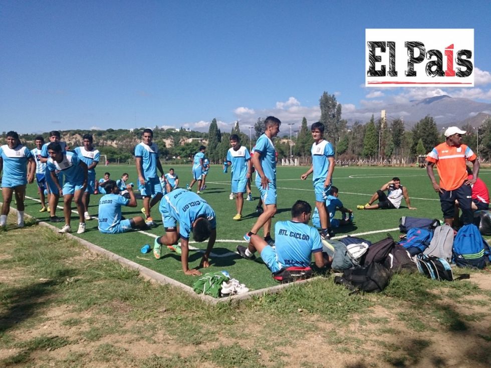 Tras finalizar un entrenamiento en el complejo García Ágreda (ascenso a la Liga)
