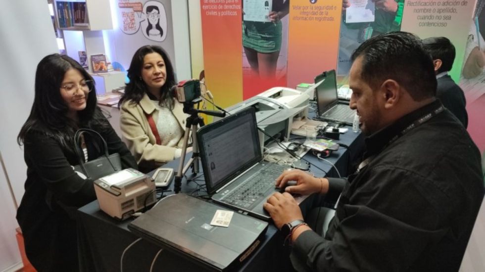 El TSE empadronará este sábado a los jóvenes que cumplan 18 años entre el 2 y 15 de diciembre