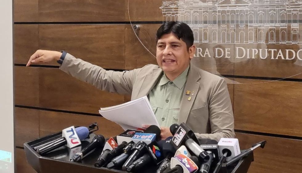 “Vendía mocochinchi y, de la noche a la mañana, aparece millonario”, Cuellar dice que investigará a Marcelo Claure